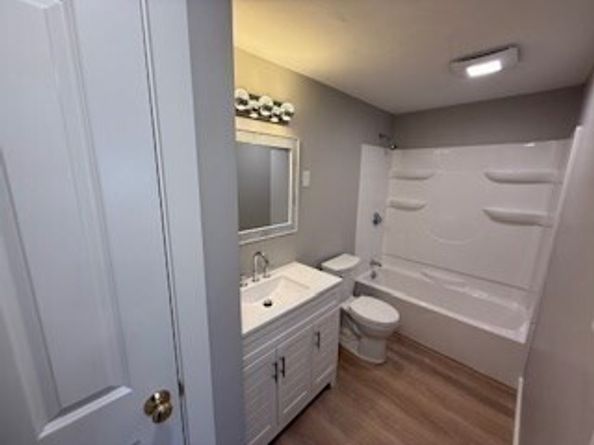 18 Williamsburg Ct 23, Shrewsbury MA 01545