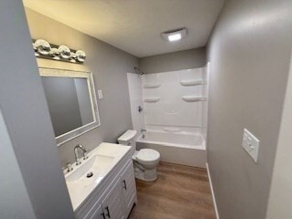 18 Williamsburg Ct 23, Shrewsbury MA 01545