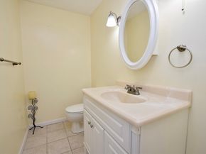 180 Main St. B36, Bridgewater MA 02324