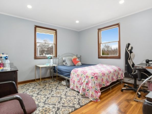 47 School St, Saugus MA 01906