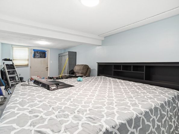 47 School St, Saugus MA 01906