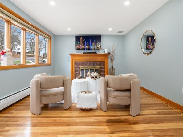 47 School St, Saugus MA 01906