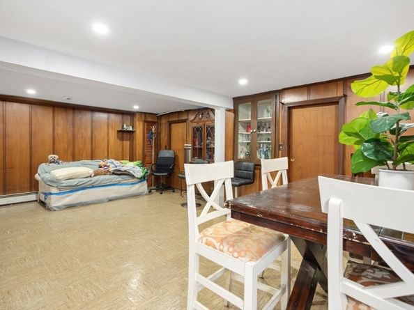 47 School St, Saugus MA 01906