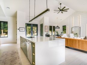 226 Lakeview Drive, Winchendon MA 01475