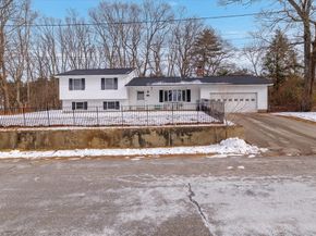 65 Lakeview Ave, Athol MA 01331