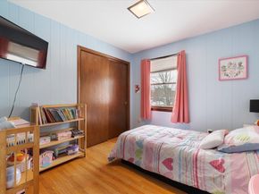 65 Lakeview Ave, Athol MA 01331