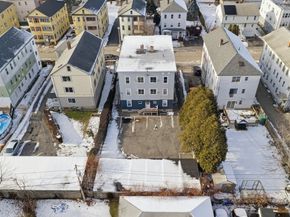 17 Fairbanks St, Worcester MA 01610