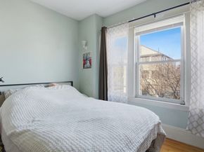 17 Fairbanks St, Worcester MA 01610