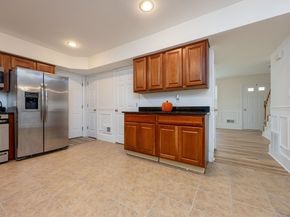 30 Mckenna Dr 30, Billerica MA 01862