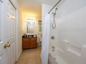 30 Mckenna Dr 30, Billerica MA 01862