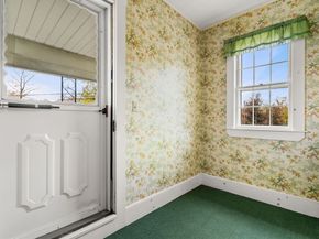 29 Brightwood Ave, North Andover MA 01845