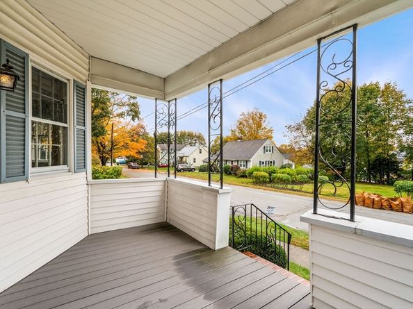 29 Brightwood Ave, North Andover MA 01845