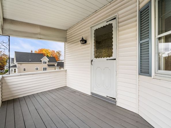 29 Brightwood Ave, North Andover MA 01845