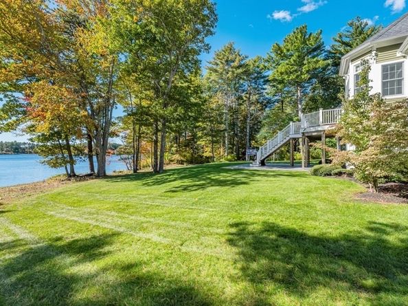 64 Wenham Rd, Carver MA 02330