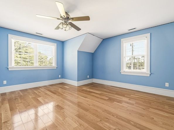 64 Wenham Rd, Carver MA 02330