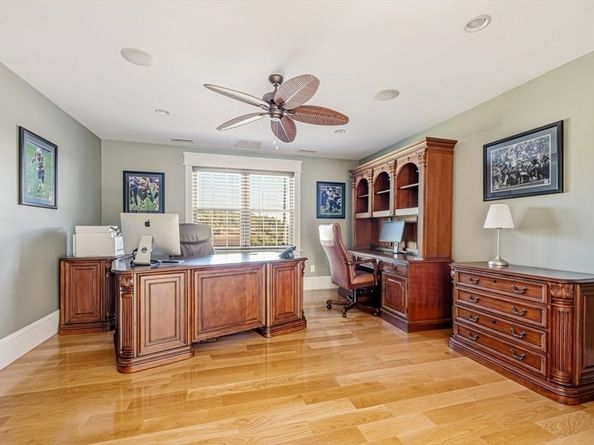 64 Wenham Rd, Carver MA 02330