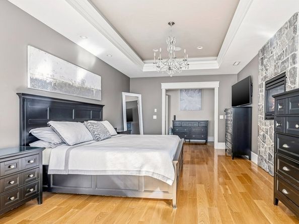 64 Wenham Rd, Carver MA 02330
