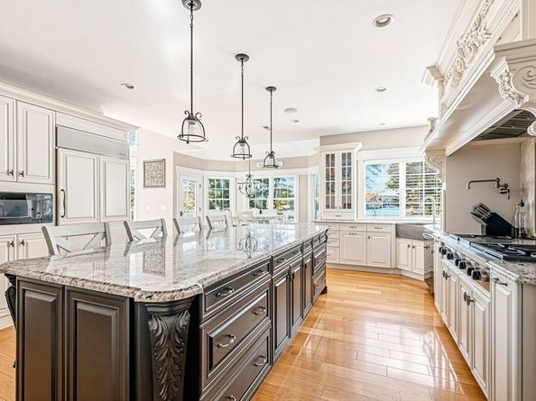 64 Wenham Rd, Carver MA 02330