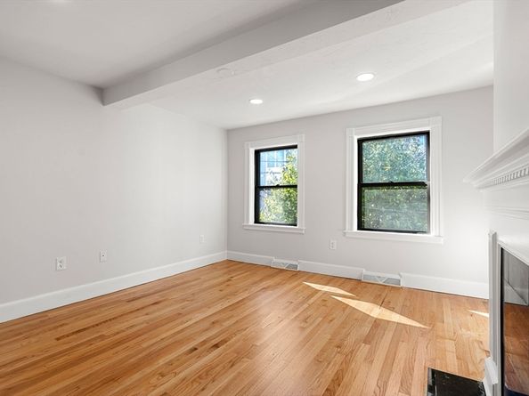 250 W Fifth St, Boston MA 02127