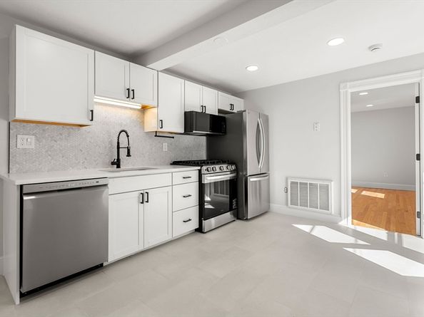 250 W Fifth St, Boston MA 02127