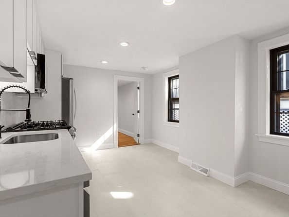 250 W Fifth St, Boston MA 02127