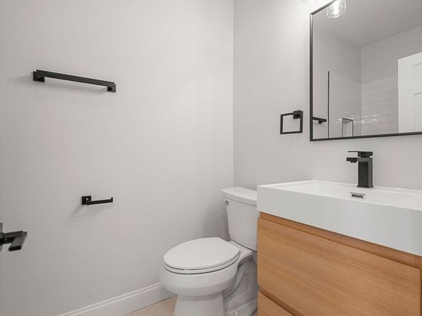 250 W Fifth St, Boston MA 02127