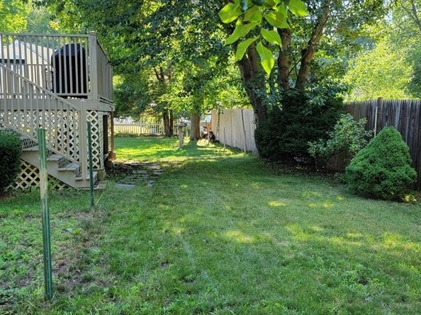 35 Park Ave, Reading MA 01867