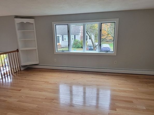 35 Park Ave, Reading MA 01867