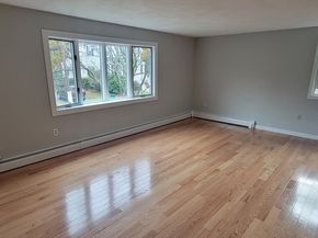 35 Park Ave, Reading MA 01867