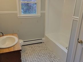 35 Park Ave, Reading MA 01867