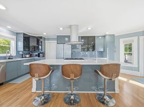 16 Munroe Street, Lynnfield MA 01940