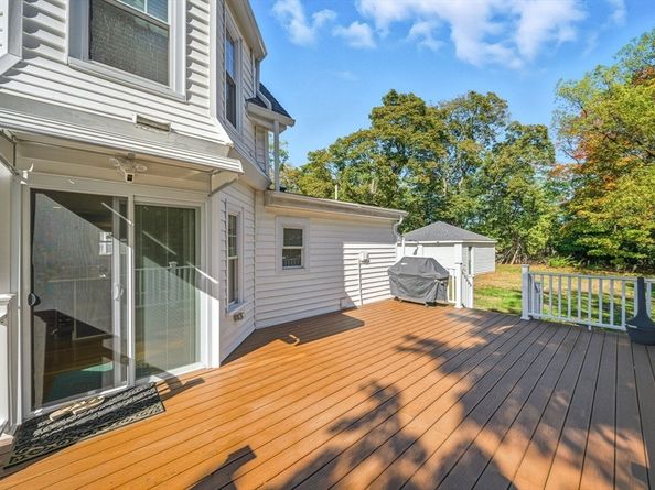 16 Munroe Street, Lynnfield MA 01940