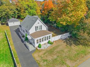 16 Munroe Street, Lynnfield MA 01940