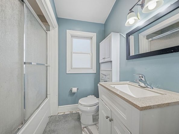 16 Munroe Street, Lynnfield MA 01940