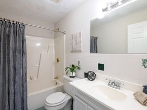 407 Washington St 5, Boston MA 02124
