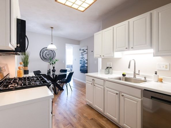 407 Washington St 5, Boston MA 02124