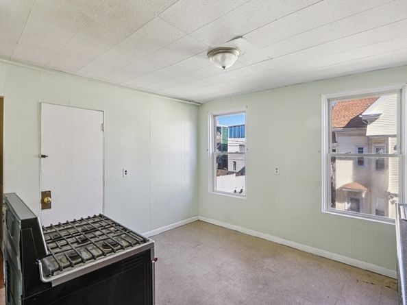 35-37 Clarkson St, Boston MA 02125