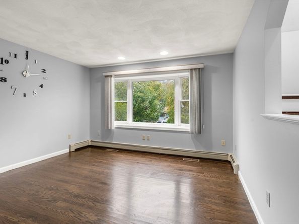 8 Mcdonald Rd, Wilmington MA 01887