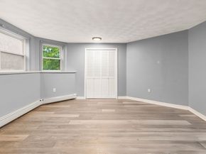 8 Mcdonald Rd, Wilmington MA 01887
