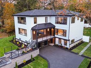 98 Hunnewell St, Needham MA 02494