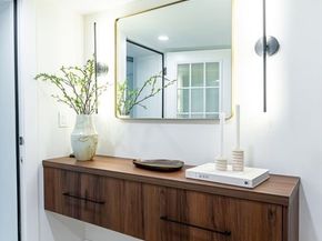 98 Hunnewell St, Needham MA 02494