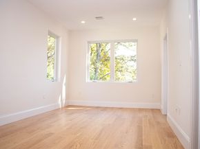98 Hunnewell St, Needham MA 02494
