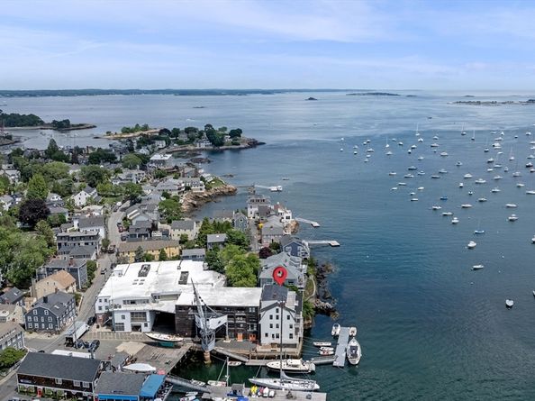 95 Front Street 5, Marblehead MA 01945