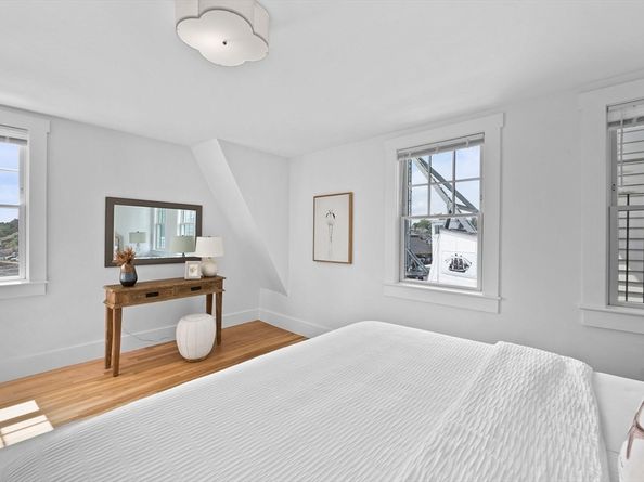 95 Front Street 5, Marblehead MA 01945
