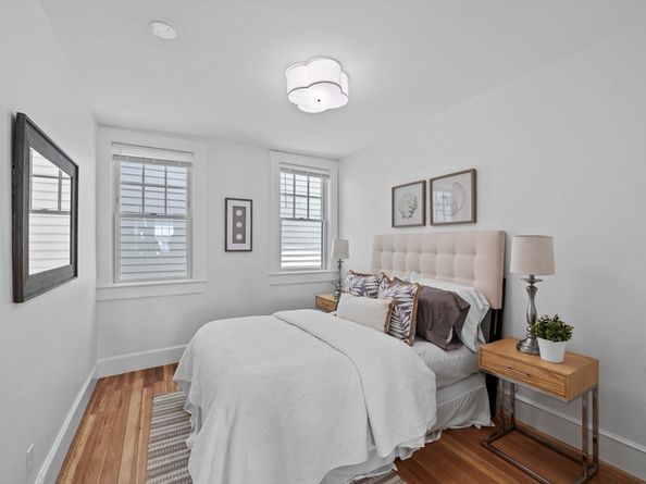 95 Front Street 5, Marblehead MA 01945