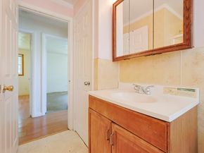 690 N Quincy St, Brockton MA 02302