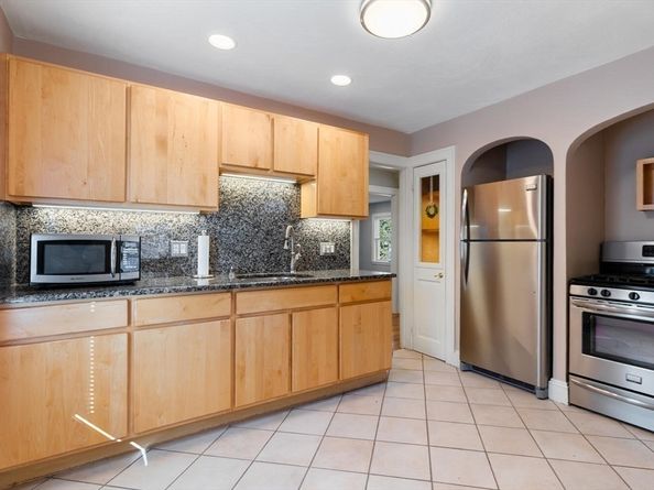 9 Wildwood Rd, Medford MA 02155