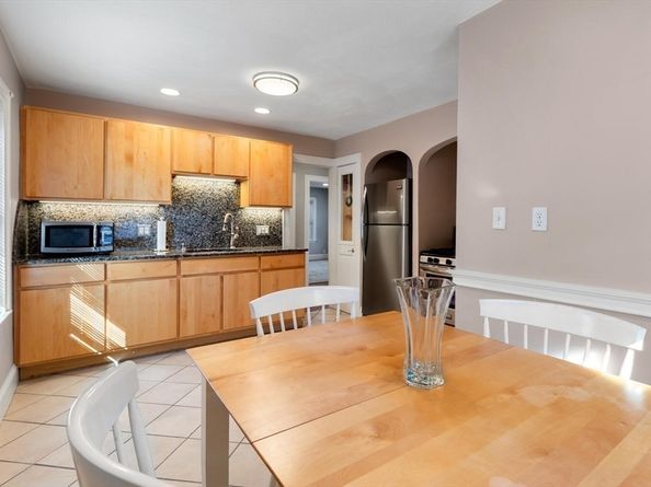 9 Wildwood Rd, Medford MA 02155