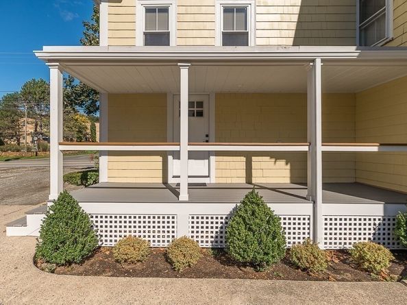 238 Western Ave. A, Essex MA 01929