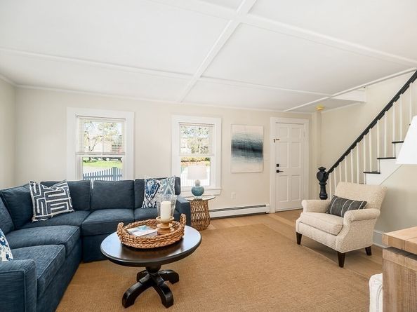 238 Western Ave. A, Essex MA 01929